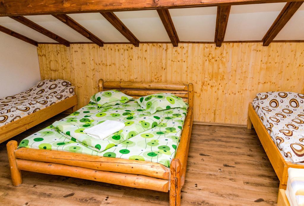 Cabana Groapa Seaca Петрошань Екстер'єр фото